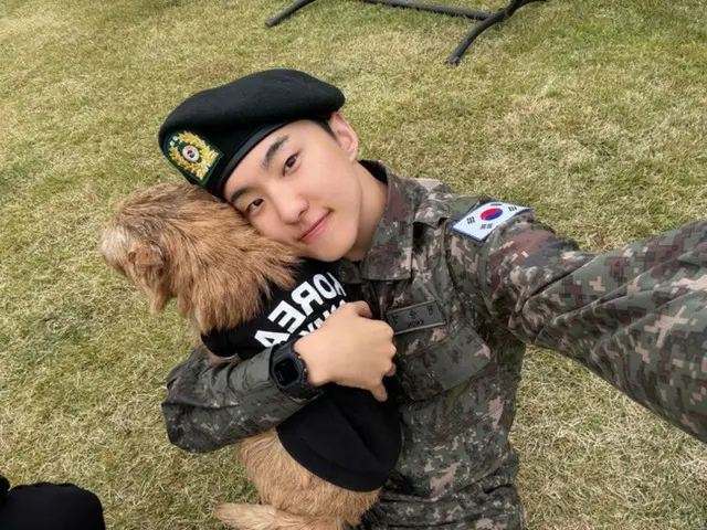 SEVENTEEN's Hoshi reveals his latest update after completing basic military training... "Thank you CARATs"