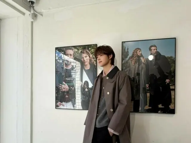 &TEAM's Wiju exudes chic style in a long coat... "Autumn, DO NOT LEAVE"