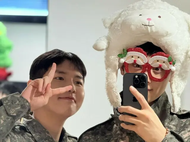 ASTRO's Cha Eun Woo and his colleague Kim Jae Hwan take a mirror selfie wearing military uniforms, Santa glasses, and sheep hats... They're so cute!