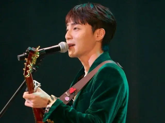 Roy Kim's Japan concert with 10cm and Paul Kim ended successfully... "It was a heartwarming time"