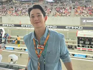 Actor Jung HaeIn watches F1 in Abu Dhabi... refreshing charm in denim shirt