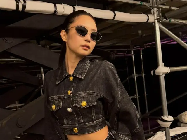 BLACKPINK's JENNIE's provocative charm shook Singapore... Backstage photos released